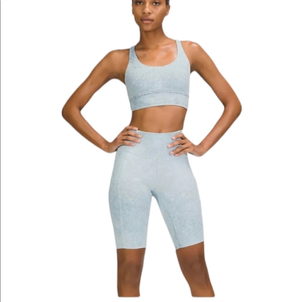 NWT Lululemon Fast and Free High-Rise Short 10" Size 14 Tie Die Blue